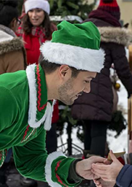 Coup de foudre pour l'apprenti du Père Noël